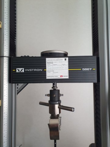 Instron 5867 3